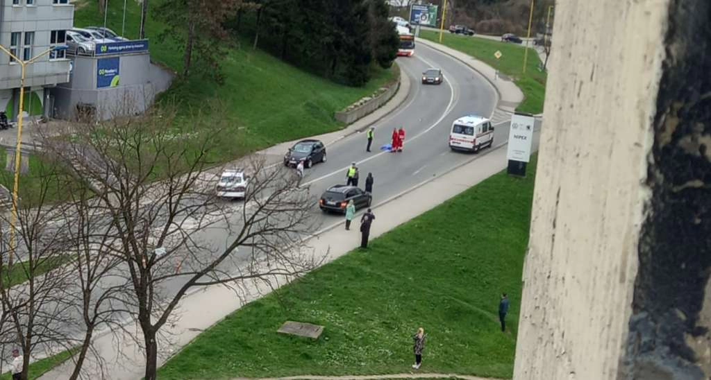 Jedna osoba poginula u prometnoj nesreći u Tuzli